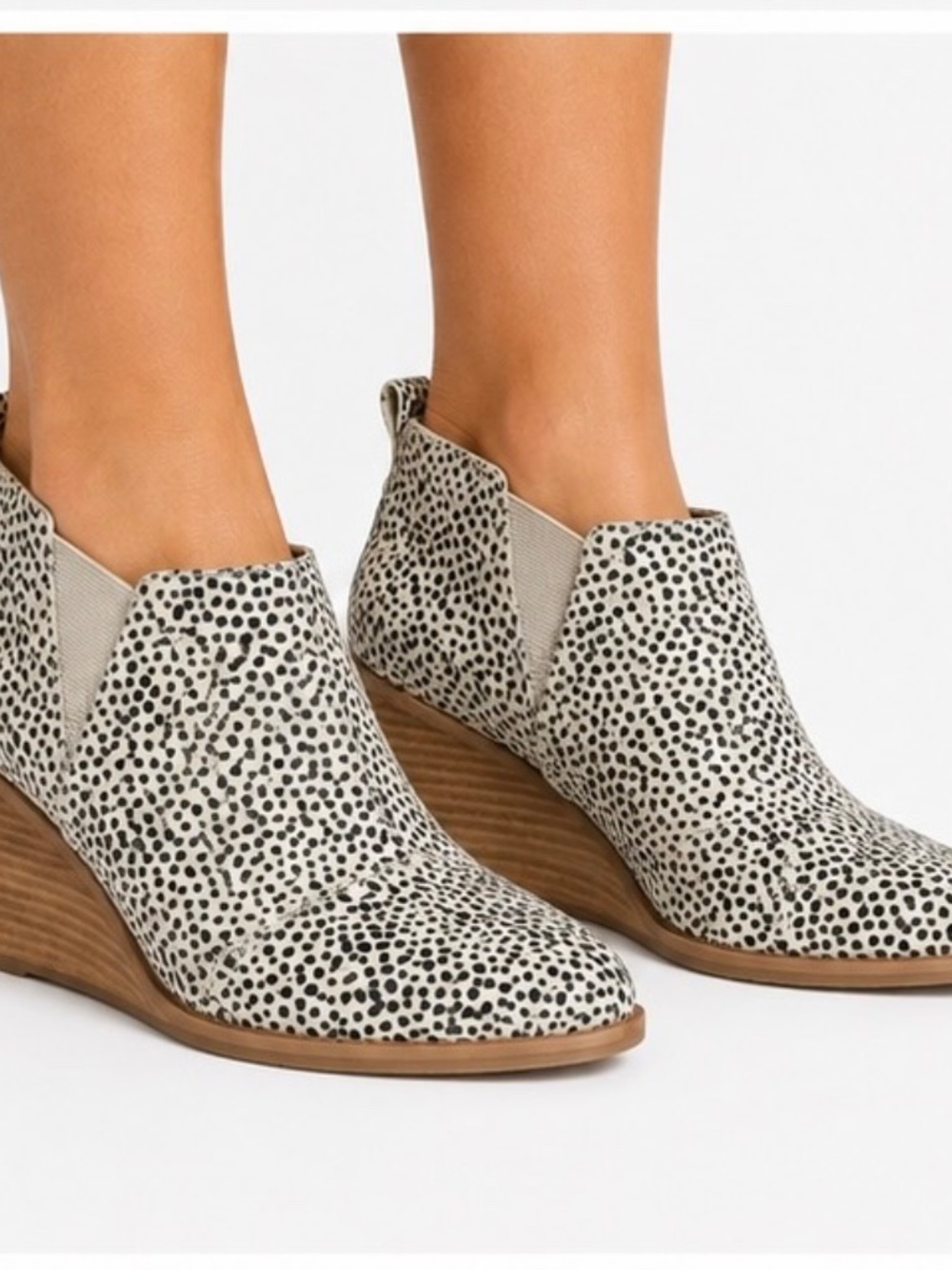 Tom's Womens Speckled Wedge Ankle Booties - Cream/black size W 8.5